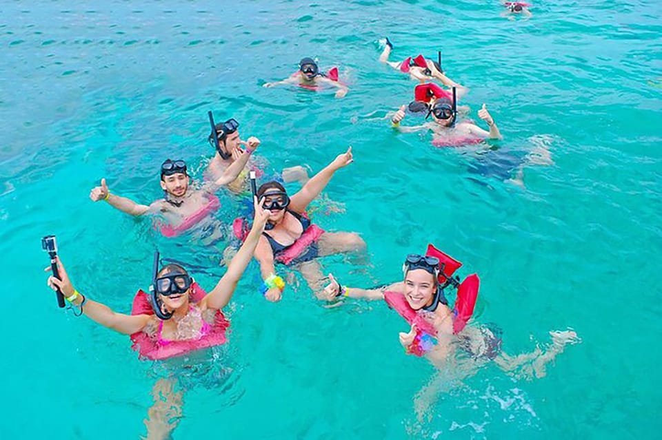 Punta Cana: Catamaran Boat Party with Unlimited Drinks - Billede 5