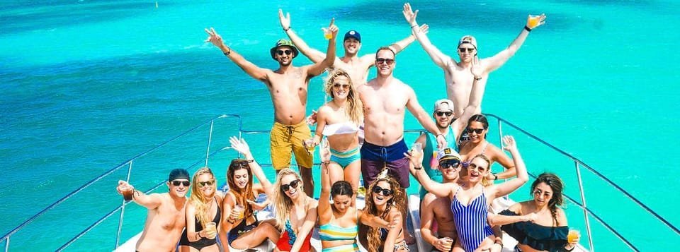 Punta Cana: Catamaran Boat Party with Unlimited Drinks - Billede 2